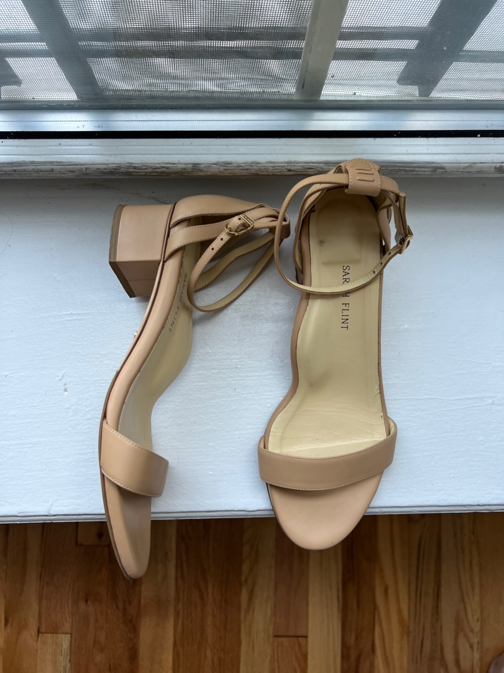 Sarah Flint - Perfect Block Sandal 30 - Sand Nappa